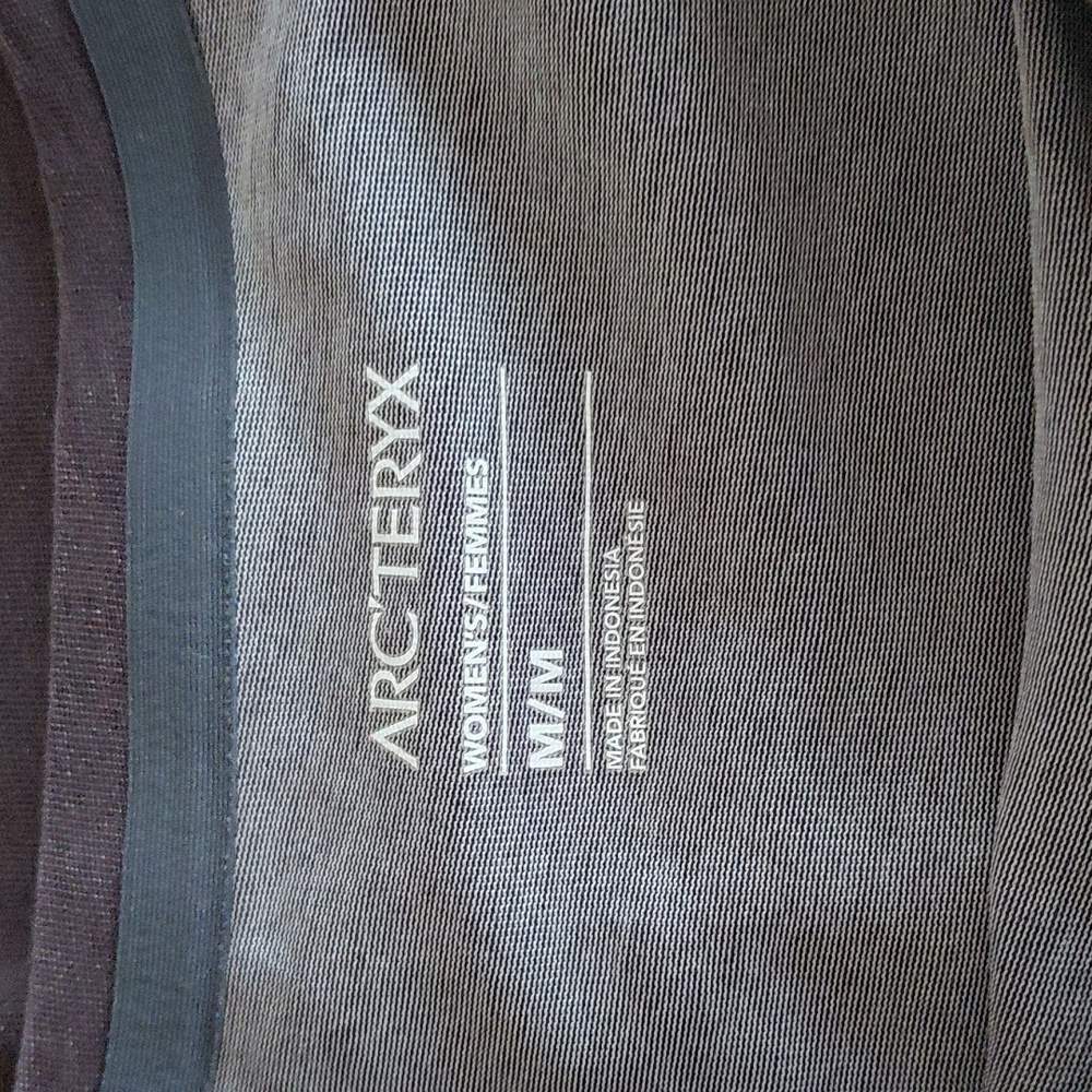 Arc'teryx Ardena Women's Dark Purple Romper Medium - Picture 5 of 12